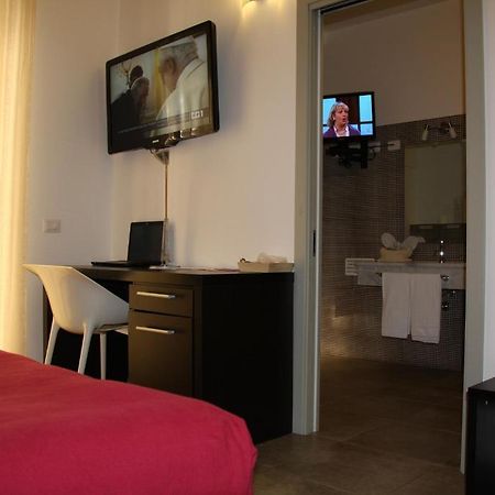 Bcomfort Hotel Cagliari Exterior photo